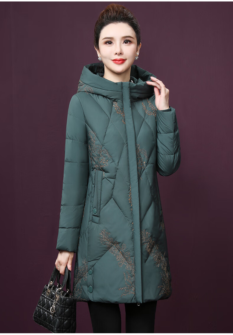 王小鸭羽绒服女2021冬新款重工刺绣小个子妈妈保暖白鸭绒加厚外套墨绿