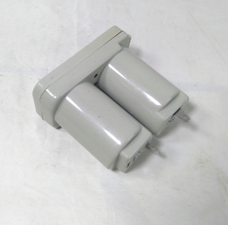 1号干电池盒大号塑料液化气燃气热水器电池盒双节家电维修配件灰色