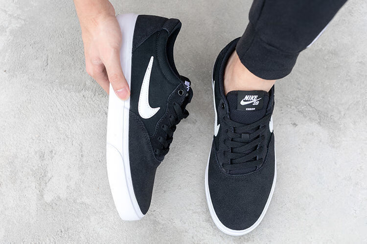 滑板鞋王一博联名同款sb开拓者低帮学生帆布鞋透气男女运动鞋潮nike