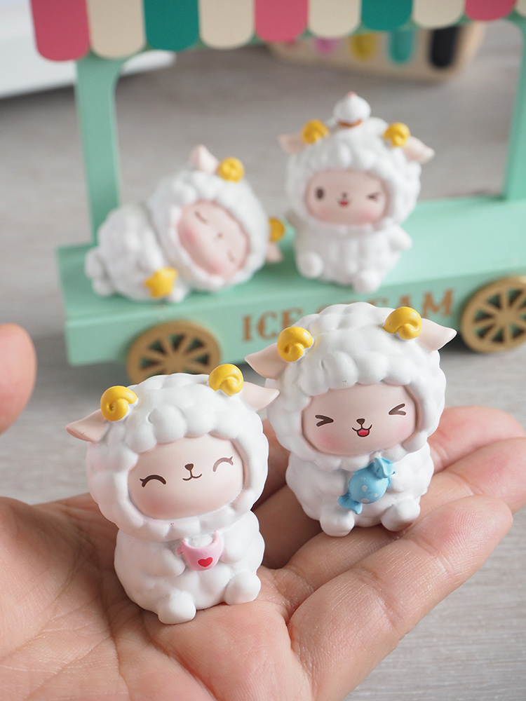 yayle电脑桌装饰摆件小羊摆件车载车内装饰盆景桌上日系精愈系小物件