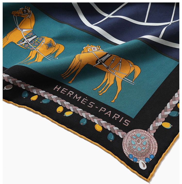 日本直邮hermes爱马仕女士蓝色系马车图案真丝90cm舒适时尚丝巾072729