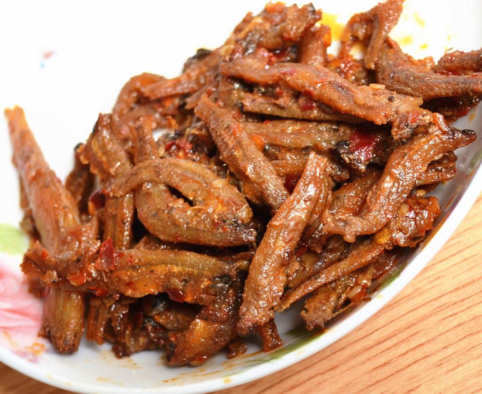 童哥风味洞庭乡里鱼仔湖南特产香辣小鱼仔鱼干独立小包装休闲零食酱汁