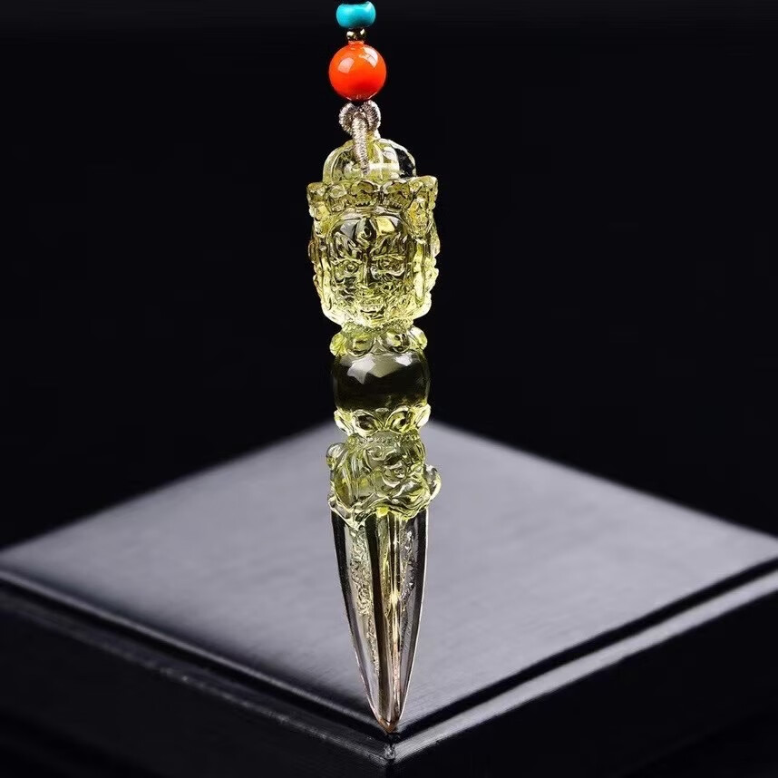 美你不行金刚降魔杵吊坠天然黄水晶三面普巴宝杵四股佛教法器灵摆轻奢