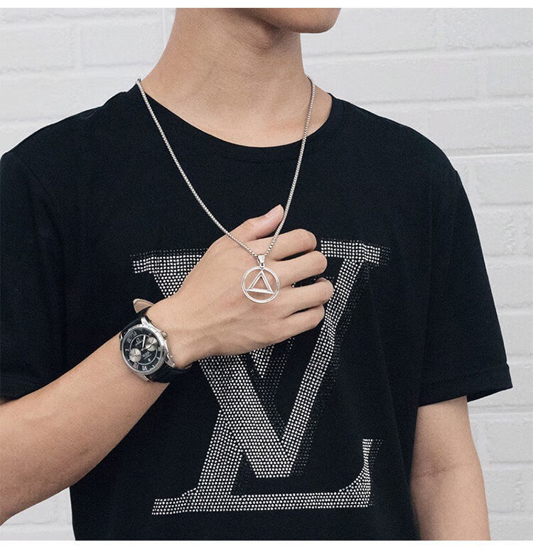 奢菲洛eminem反e阿姆同款三角圆吊坠潮牌嘻哈朋克钛钢项链个性男女