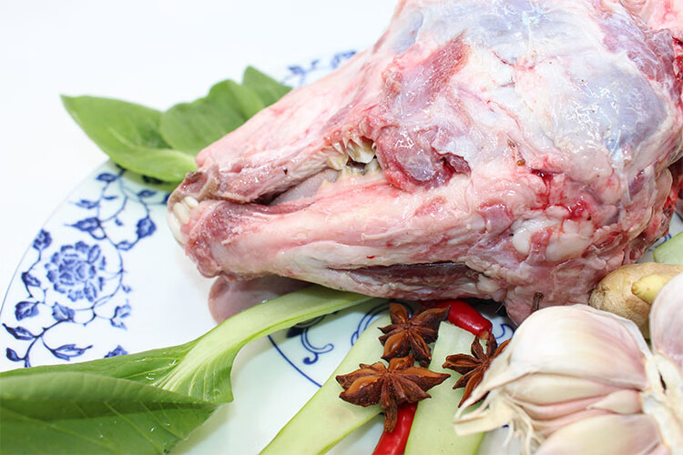 萧县新鲜羊头去皮羊头散养山羊头羊头汤羊头肉带羊脑2斤以上 1000g【