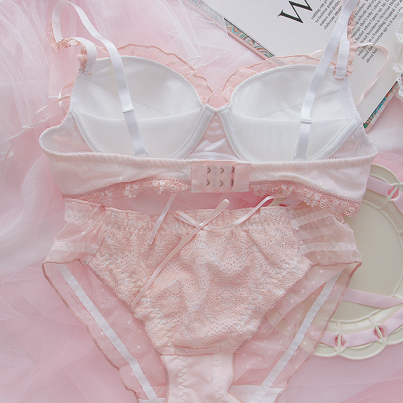 日系甜美丝带少女心可爱蕾丝内衣小胸聚拢无钢圈文胸套装虎年本命年