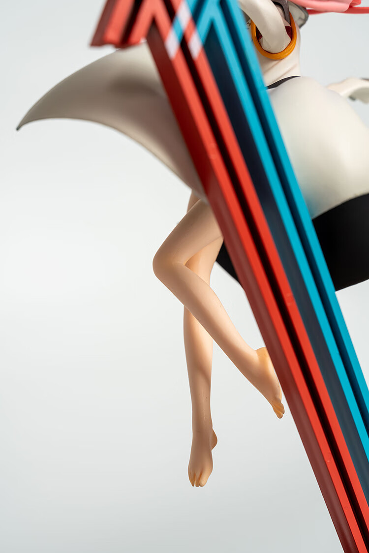 国家队02鹤望兰 darling in the franxx动漫mf零二战袍现货国产摆件