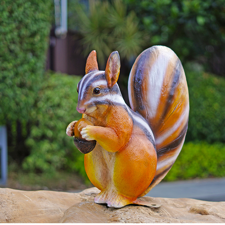 仿真大型松鼠雕塑假的塑料园区景观动物摆件摆设小品模型草坪室外松鼠