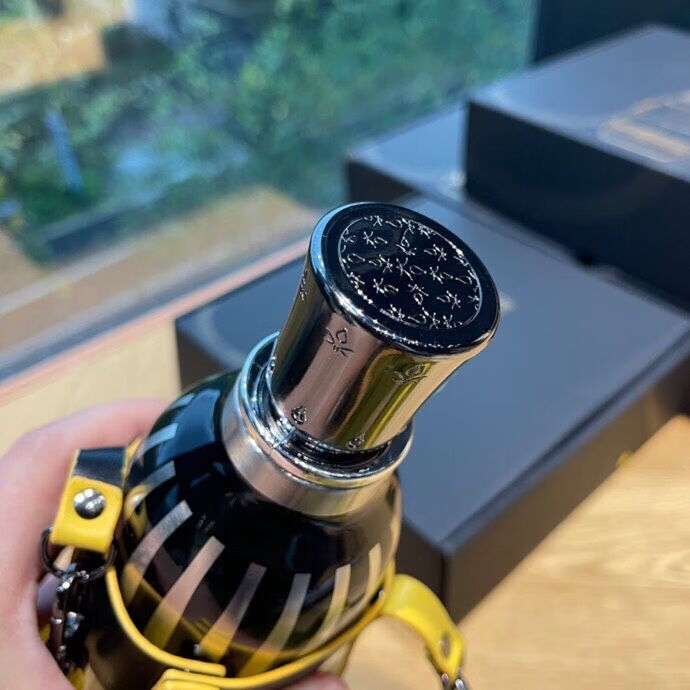 【现货闪发】latta alvor保温杯latta alvor保温杯易烊千玺赵丽颖网红