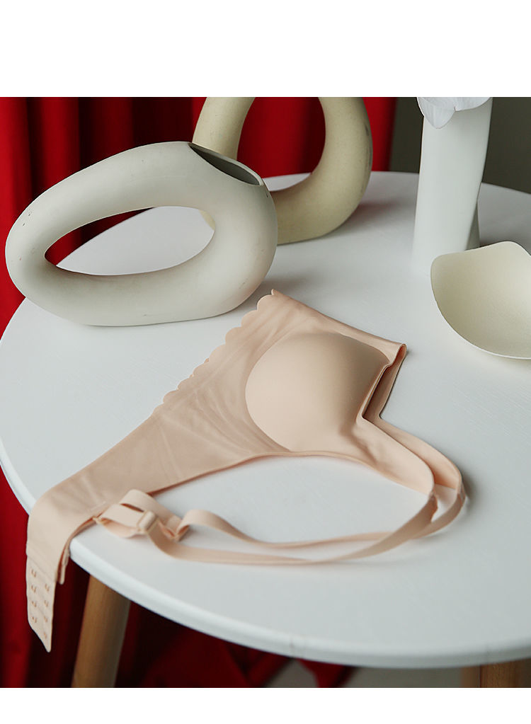 女士文胸无痕内衣薄款显小果冻胶一片式文胸聚拢学生少女抹胸下花边