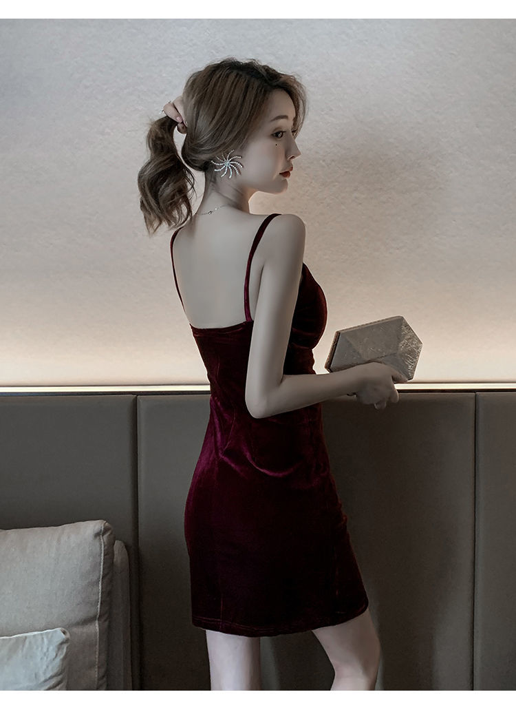 深v领低胸吊带裙气质性感包臀打底连衣裙春秋装黑色原版好质量s建议