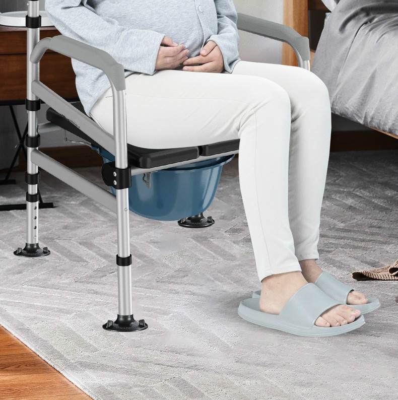 老人坐便椅孕妇家用可调节高度残疾人偏瘫大便器马桶坐便器可移动01