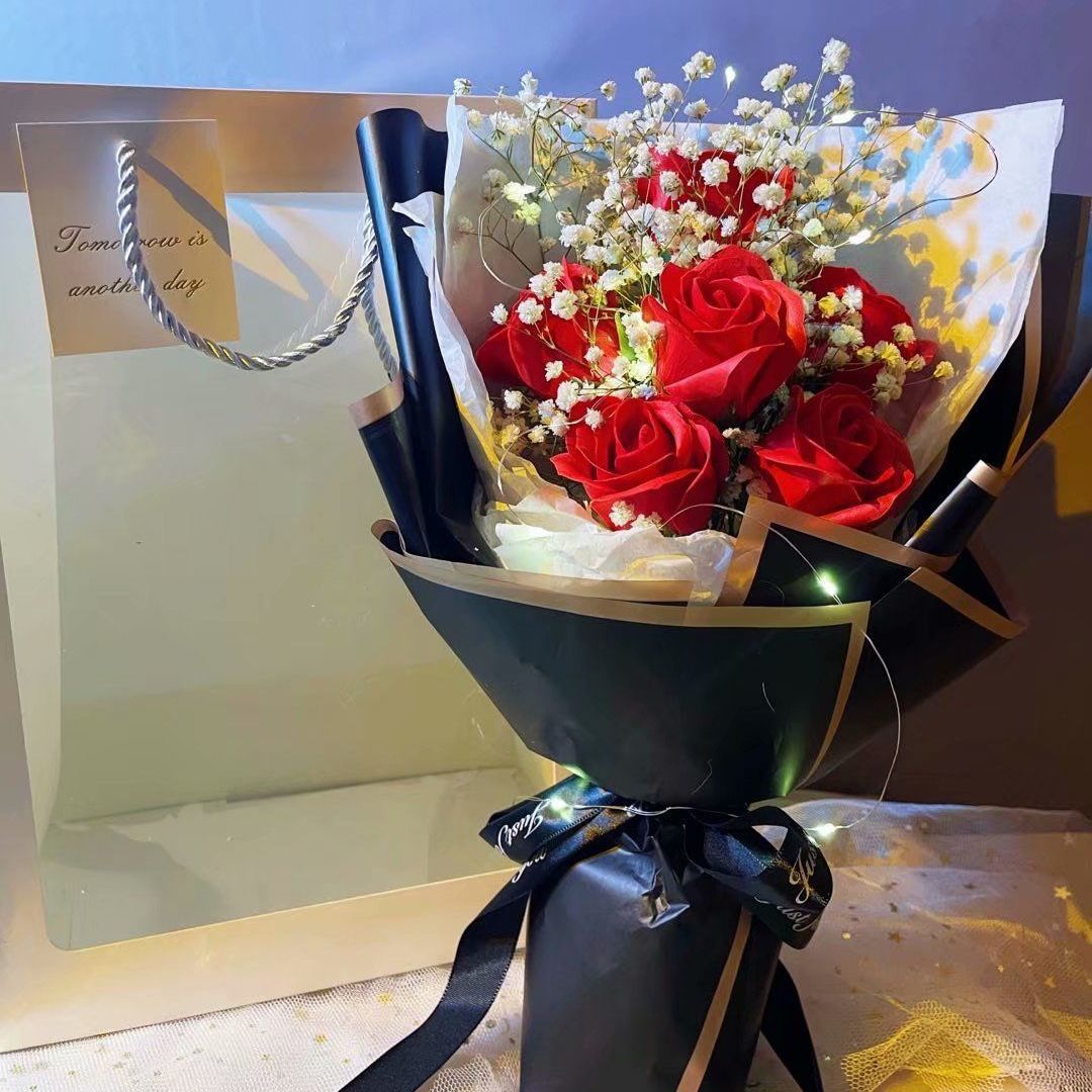 soumiety上新七夕情人节礼物满天星花束玫瑰香皂花仿送女朋友闺蜜生日