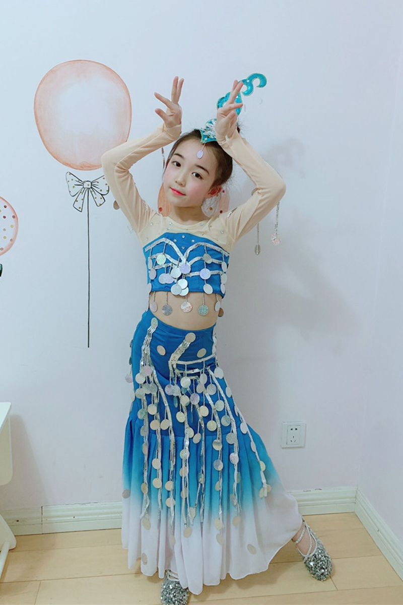 傣族舞蹈妆容儿童图片