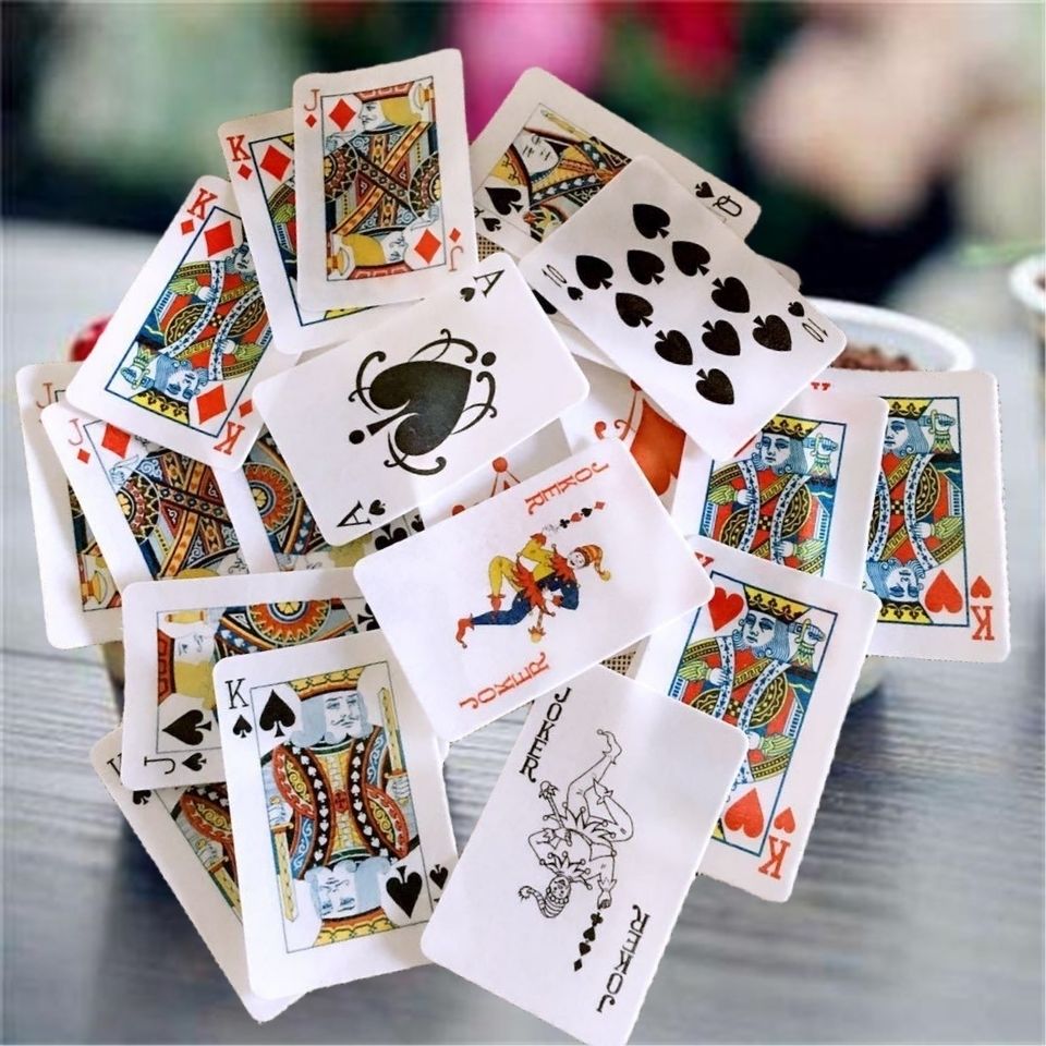 能吃的糯米纸扑克牌多规格可食用的糯米纸冷盘冷菜装饰摆件蝶扑克牌