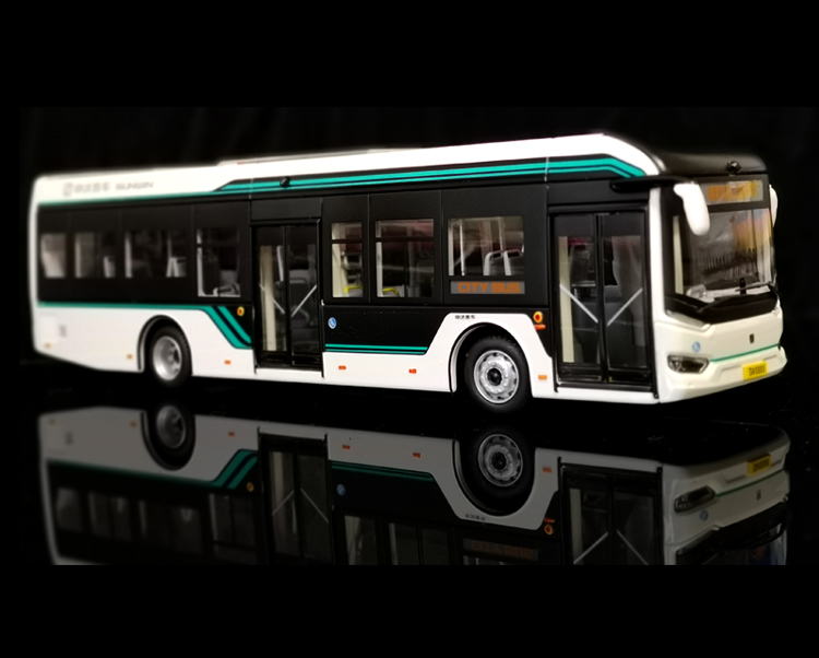 142宇通客车模型u12黑金刚上海纯电动新能源公交巴士合金车模宇通u12