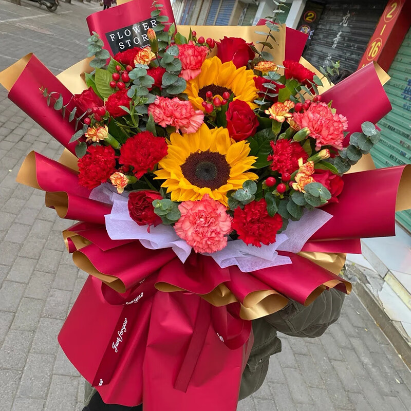 钰尚红色系新年春节鲜花玫瑰混搭花束北京广州同城红玫瑰针垫母亲节