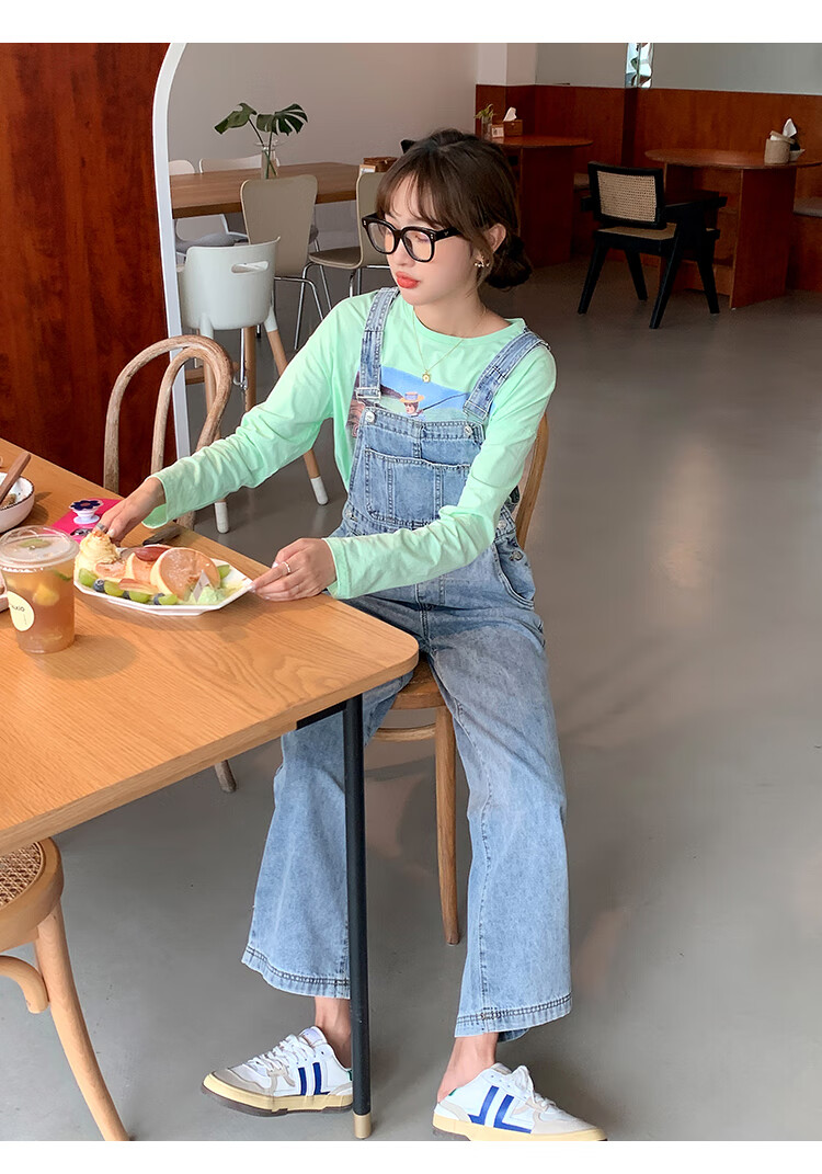 中学生初中女生背带裤春季宽松布琳家浅蓝色宽腿阔腿牛仔女韩版2021年