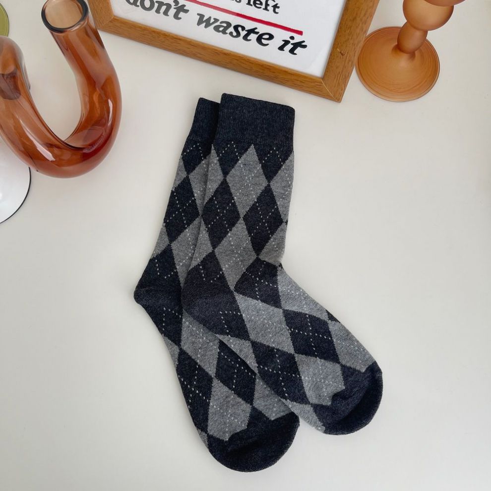女生袜子冬季菱格中筒袜女秋冬学院风jk袜子白色长筒黑白菱形日系复古