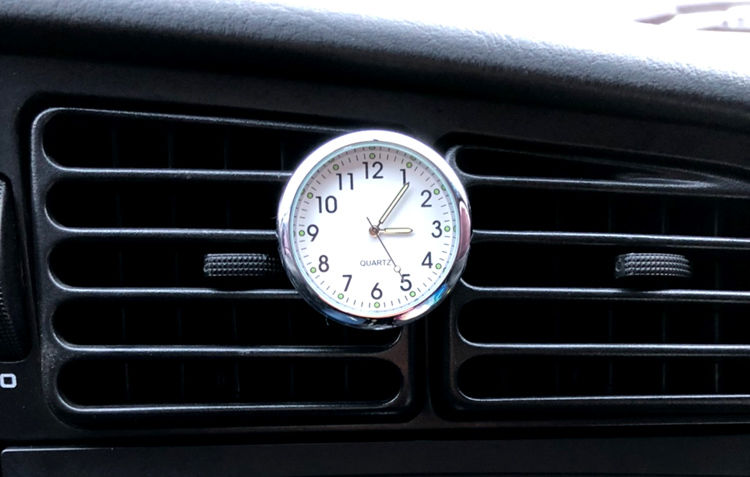 fgacct汽车时钟车载时钟精美车用石英表装饰表金属表壳玻璃表面黑色