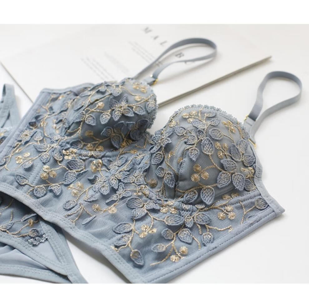 新款内衣文胸套装2021法式宫廷风蕾丝内衣性感套装大胸显小性感内搭