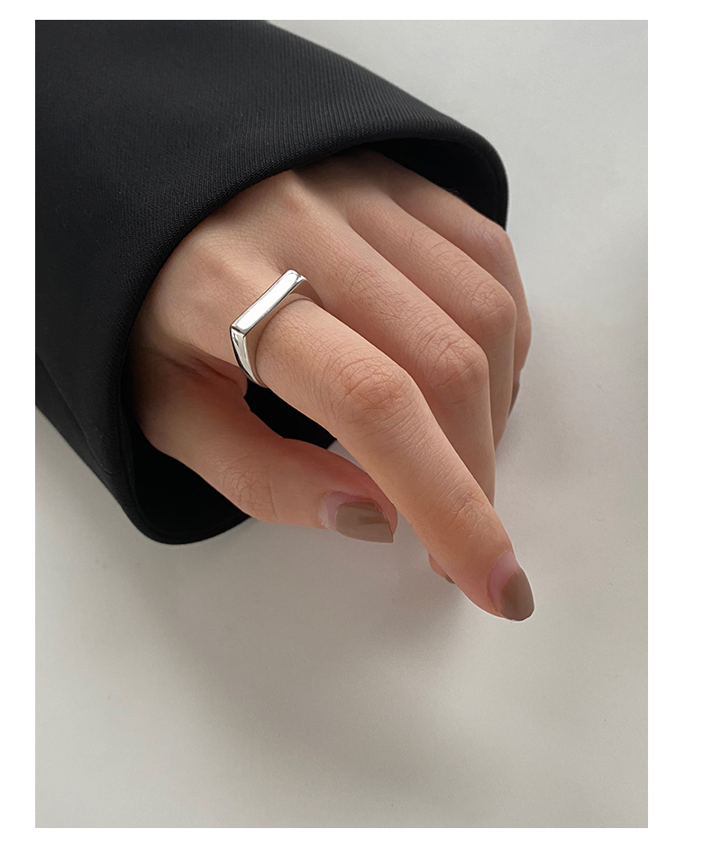 佰伊辰38妇女节礼物银小方戒指女冷淡风轻奢小众设计精致时尚个性素圈