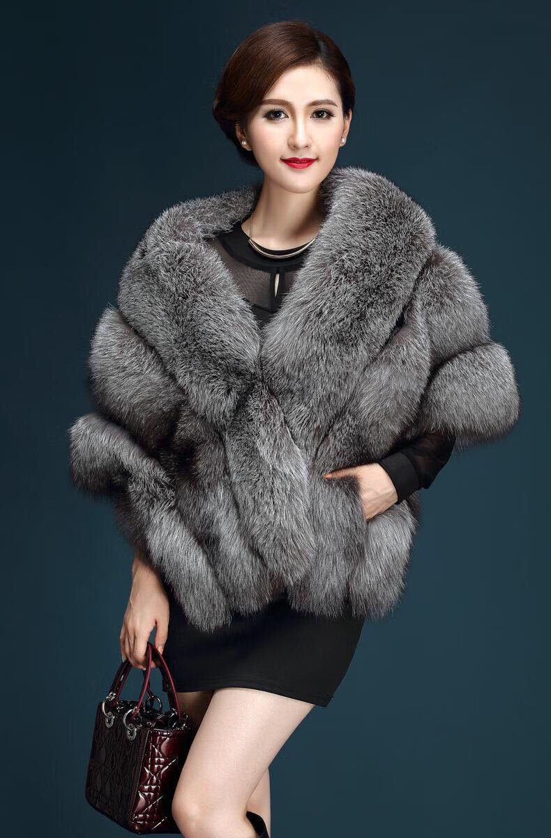 特价捡漏高端品牌秋冬季天皮草披肩斗篷外套女旗袍婚纱外搭显瘦仿狐狸