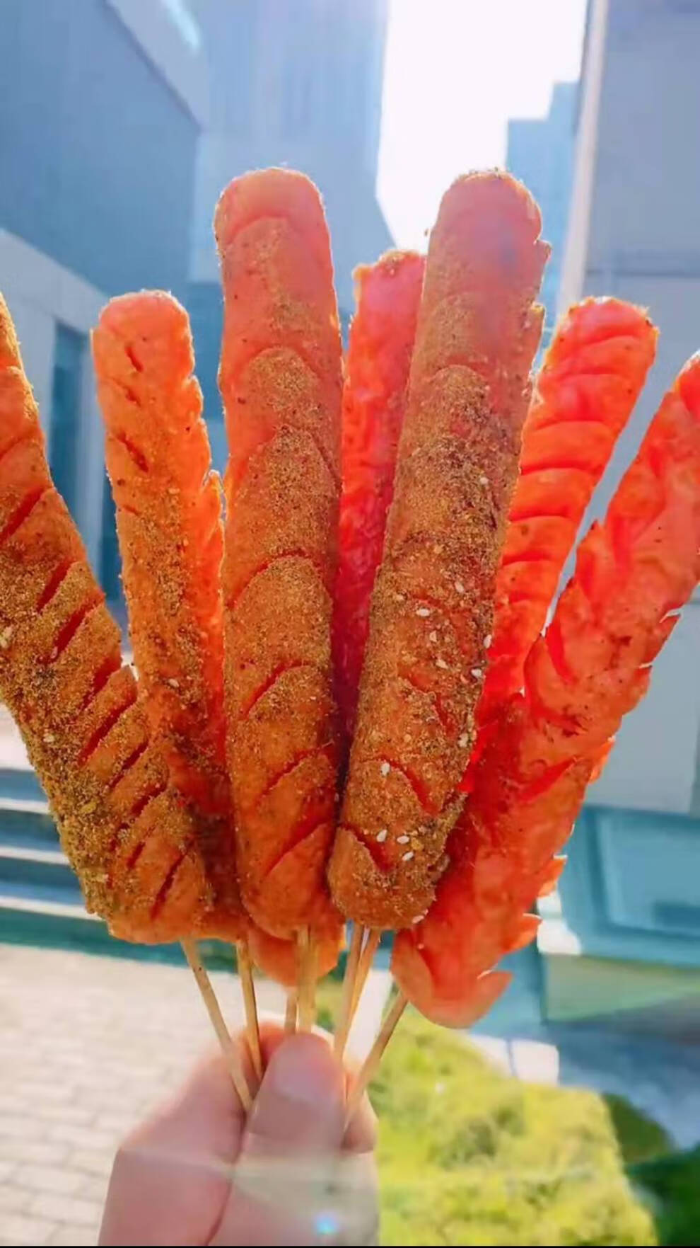 摆摊网红黄金脆皮烤肠机器商用路边摊街边地摊淀粉香肠摆摊车设备