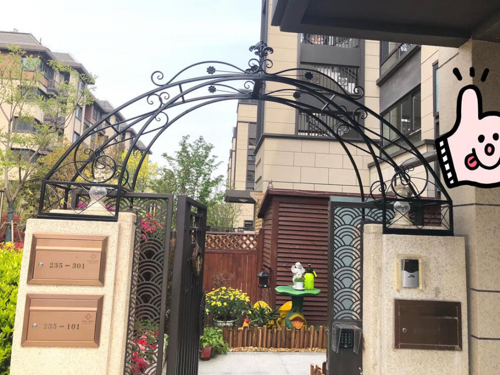 裳淇庭院门门头拱形花架定做铁艺园艺半拱门花园墩子拱形大小门定制