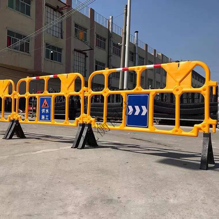 塑料铁马胶马护栏市政施工地移动围栏警示安全隔离栏道路交通防护
