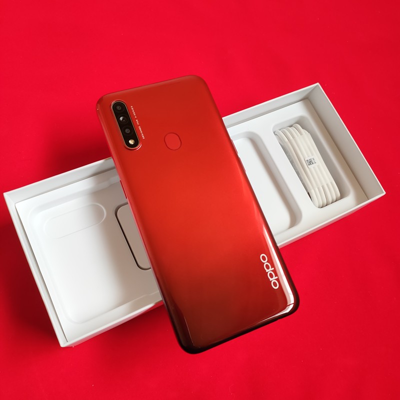 u&q适用于 oppoa8 可亮屏 黑屏oppoa83手机模型 上交展示顶包模型机