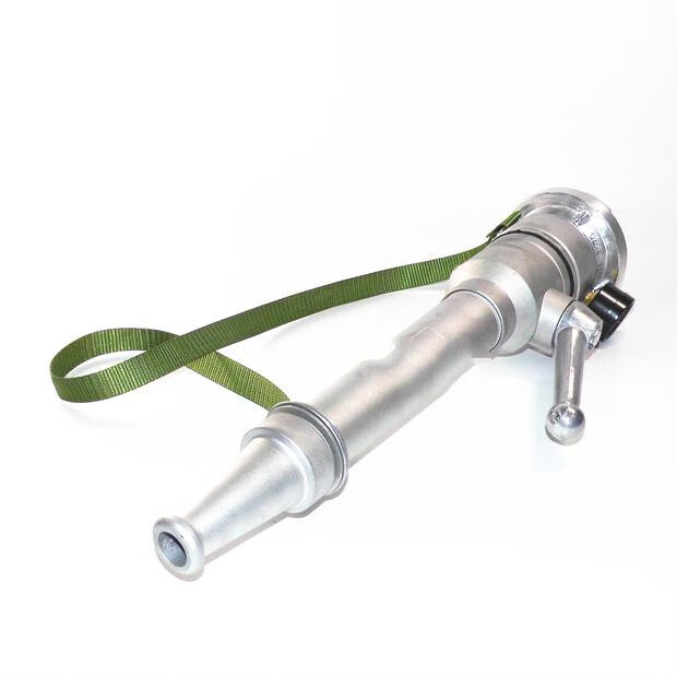 消防测压水枪 65型带压力表消防水枪 开关直流水枪 消火栓试压水 如图