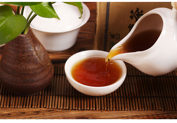 黑茶湖南安化正宗白沙溪400g黑砖茶茶叶特产收藏礼品紧压耐泡400g