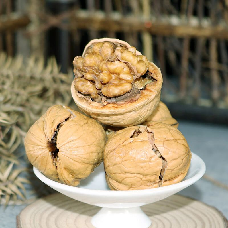 手剥烤核桃草本味2500g纸皮薄皮炒熟核桃2021新货坚果奶香味伊梵麦手