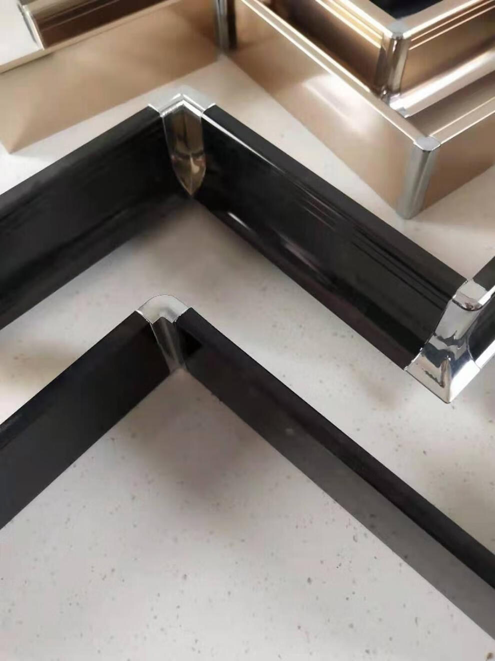 瓷砖橱柜铝合金型材瓷砖橱柜铝合金上挂下挂瓷砖封边条瓷砖扣条罗马边