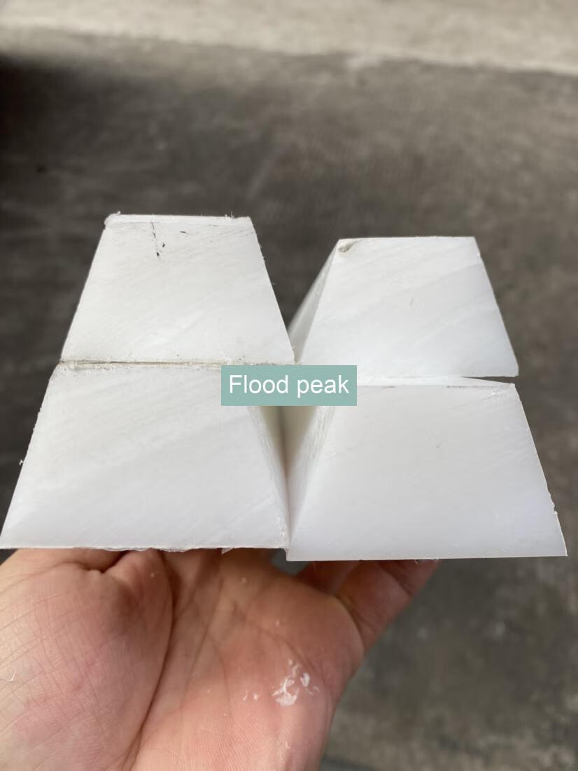 建筑铝模压槽板水管压槽条双斜边塑胶压块20mm25mm30mm40mm-100mm 100