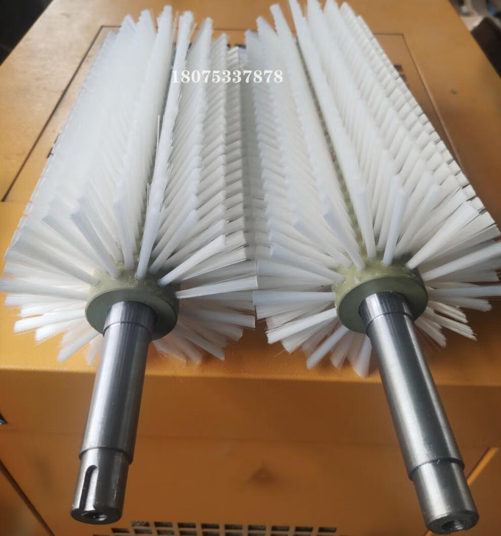 工业毛刷辊滚筒刷厂家定做小型尼龙丝刷除尘空心毛刷轮圆形圆柱刷
