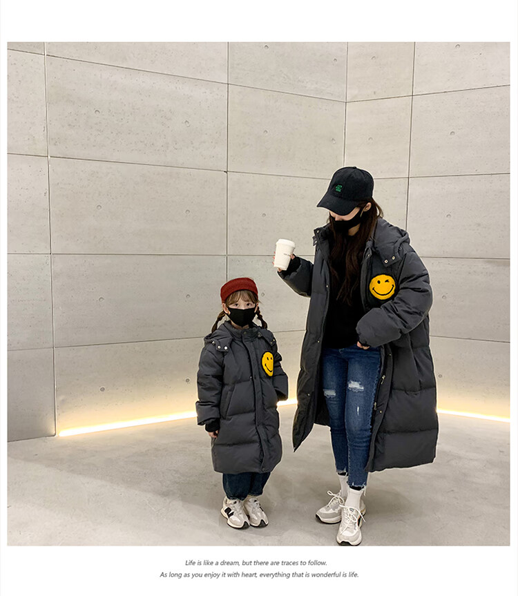 南极人nanjiren时尚亲子装21年秋冬季新款韩版母女装冬装笑脸长款加厚