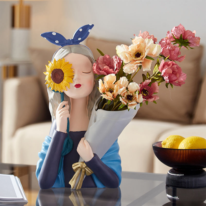 北欧轻奢少女抱花花瓶摆件客厅电视柜插花结婚礼物家居装饰蝴蝶结女孩