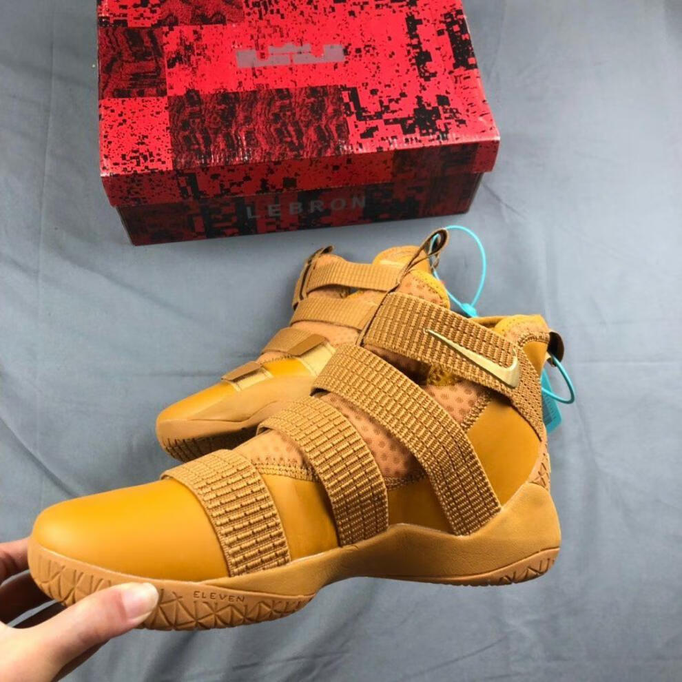 高品质纯原詹姆斯士兵11代soldier 11篮球鞋白金银小麦色紫金鸳鸯篮球