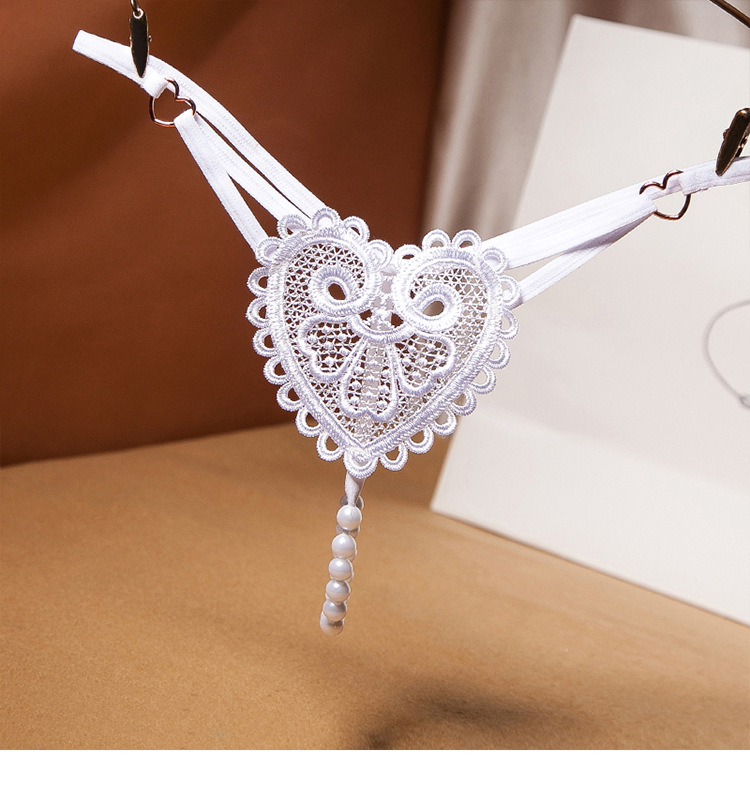 情趣内裤女复古珍珠爱心点缀丁字裤女性感情趣薄内裤低腰串珠诱惑女生