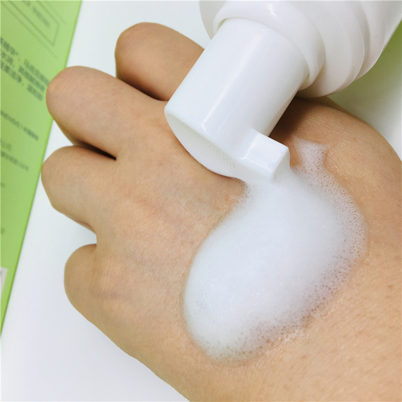 绿叶爱生活绿茶卸妆泡沫