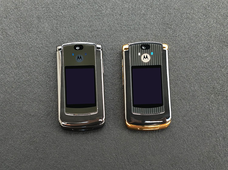 备用收藏机 motorola 摩托罗拉v8手机翻盖老人机经典怀旧按键备用老年