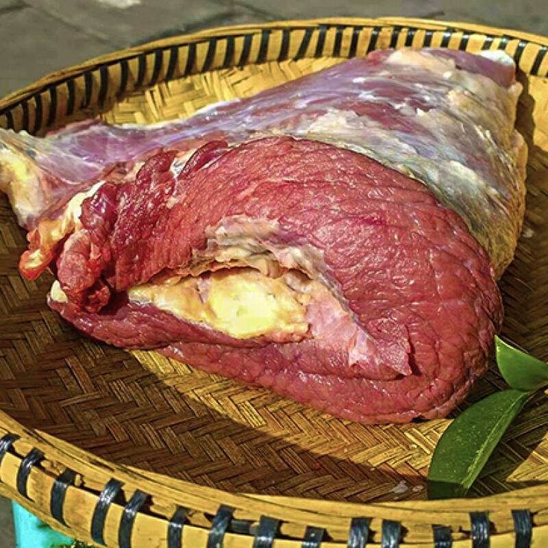 贵州农家放养新鲜生土黄牛肉老品种当天现杀胸膘牛胸肉胸口涝1斤