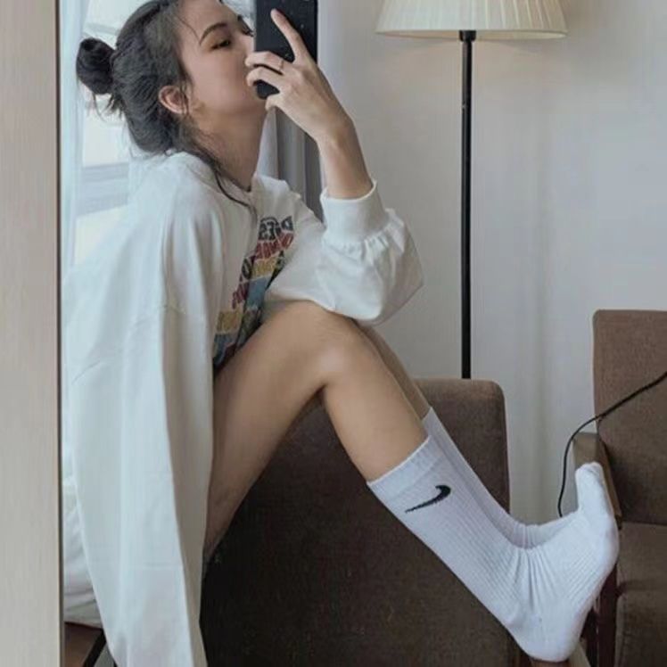 岁岁靓勾勾袜韩版中筒袜运动勾勾袜子女ins潮流中高长筒运动袜学生