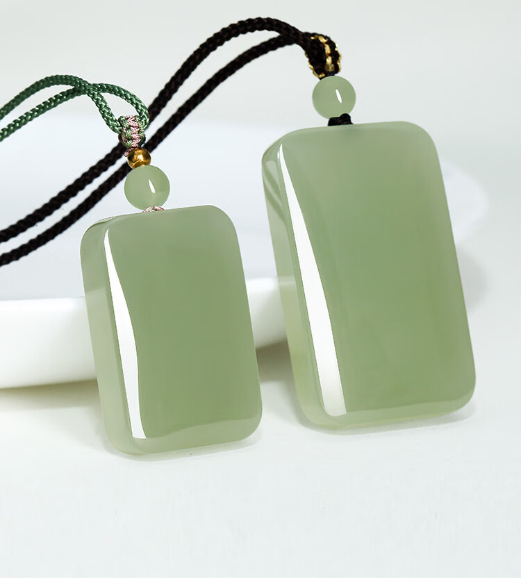 云外人新疆和田玉吊坠湖水绿平安无事牌玉坠男女鸭蛋青湖水绿玉牌中号