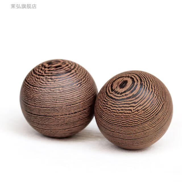 花椒木把玩按摩球锻炼手指健身球花椒木活动手指花梨木球一对花椒木