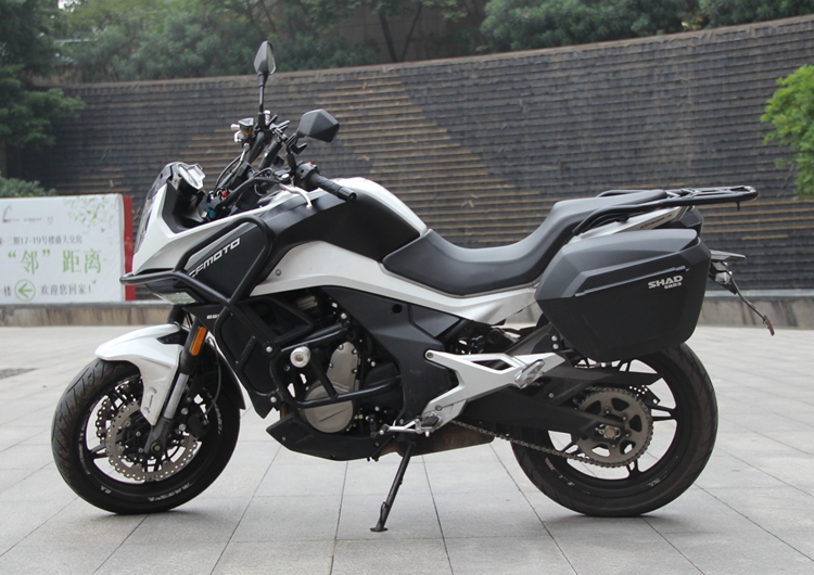 适用于春风650mt旅行拉力摩托车包围保险杠cf650防摔杠后货架改装全包