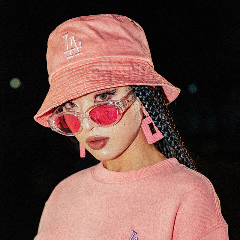 2021秋季新款纯色泫雅同款渔夫帽休闲百搭遮阳帽子官网 紫色紫字la s