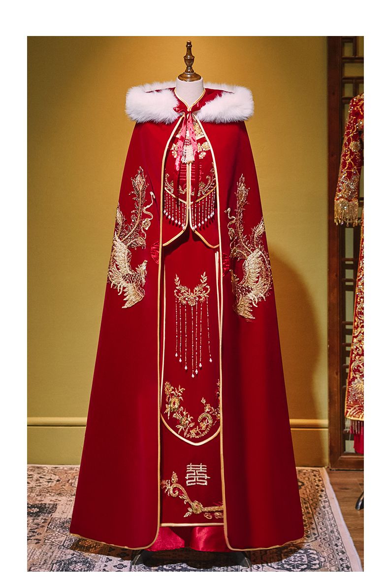 中式婚礼披风年冬款保暖加厚秀禾服新娘结婚丝绒款毛披肩毛领红色